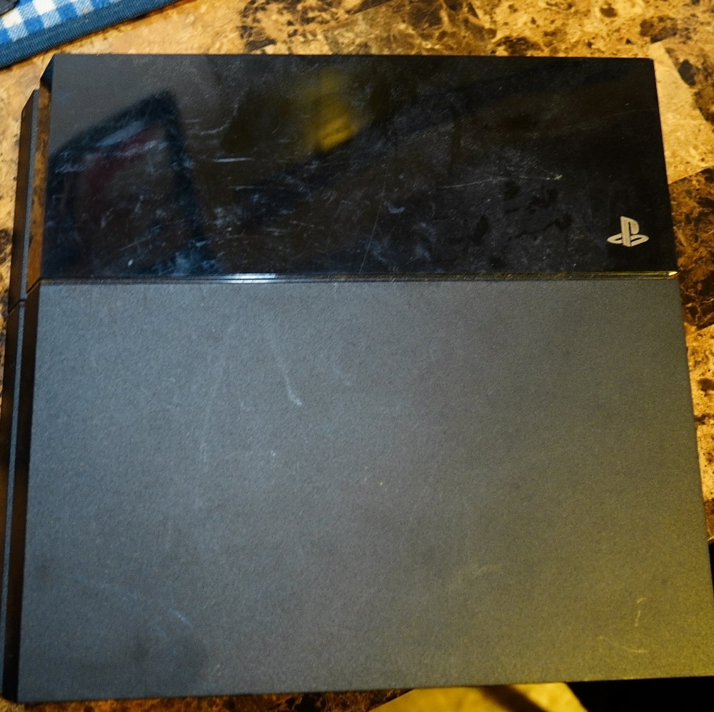 Sony PlayStation 4 (For parts)